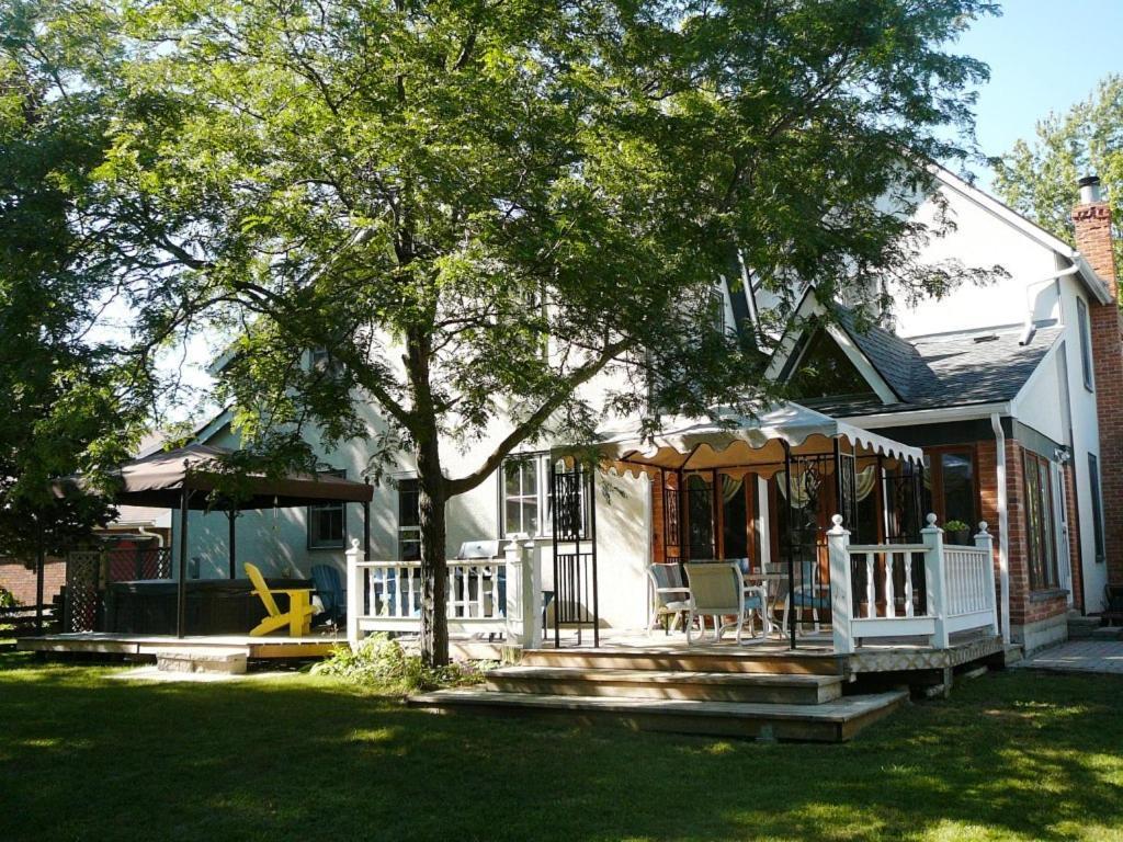 Gables Bed & Breakfast Stayner Экстерьер фото