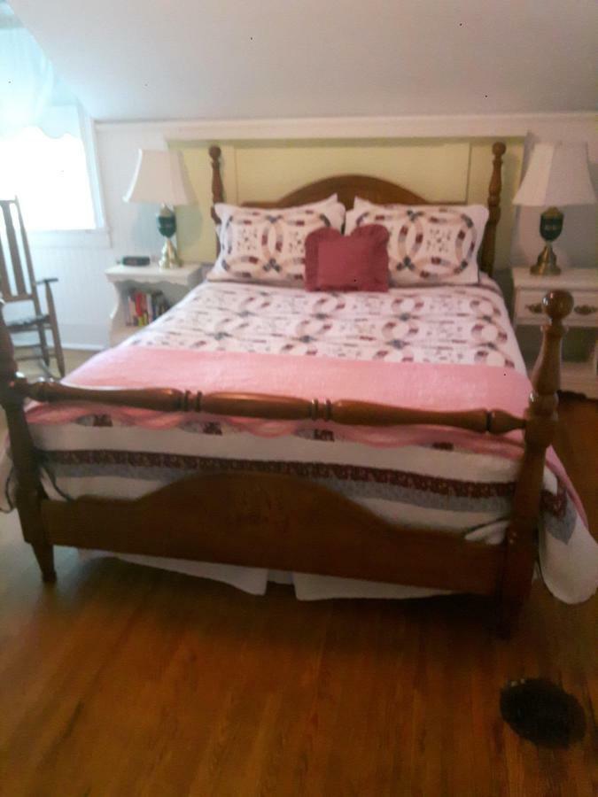 Gables Bed & Breakfast Stayner Экстерьер фото